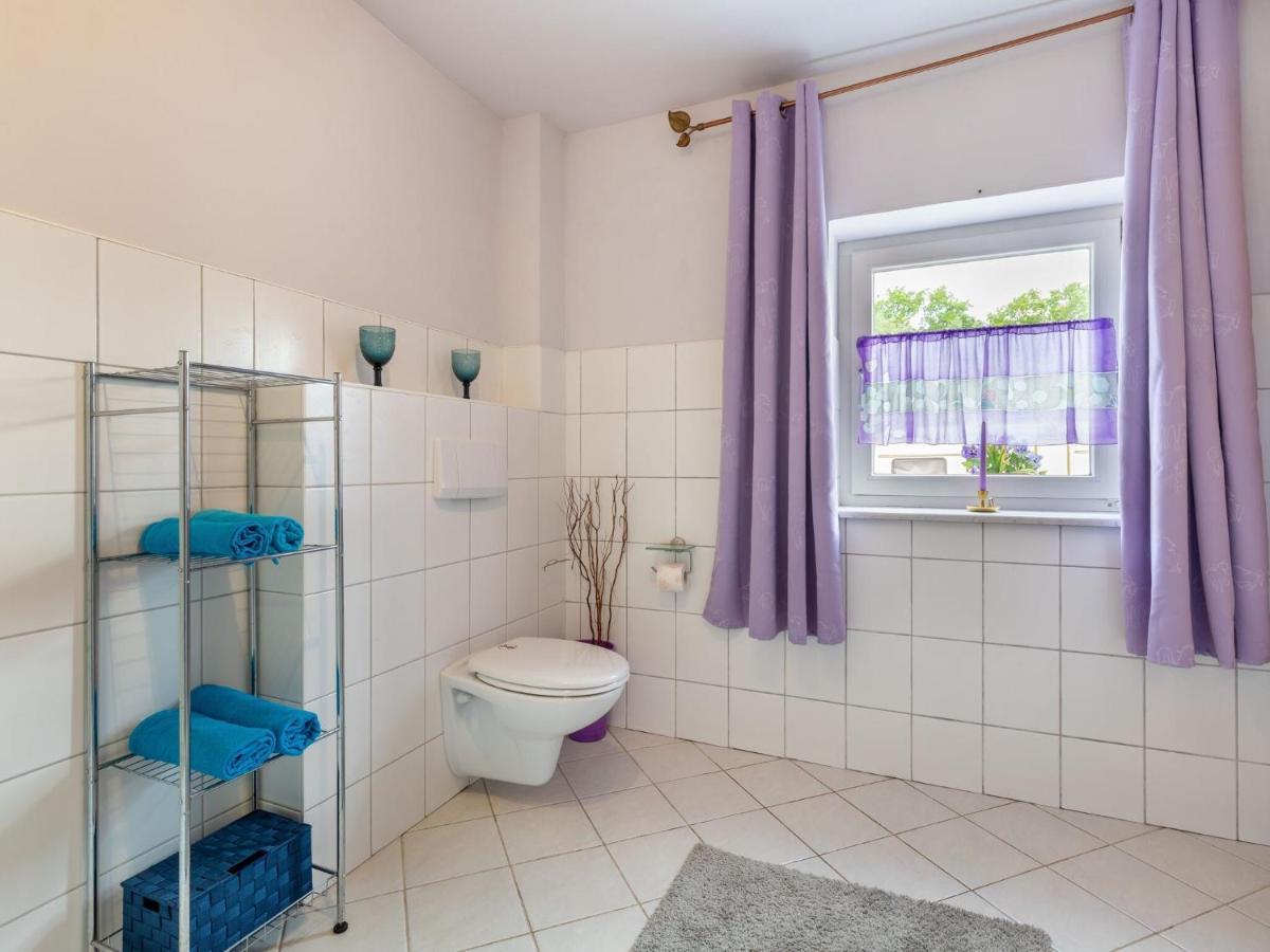 Snug Holiday Home In Divitz Spoldershagen Near Skydiving Extérieur photo