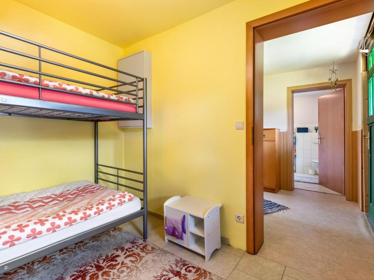 Snug Holiday Home In Divitz Spoldershagen Near Skydiving Extérieur photo